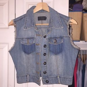 Crop denim vest